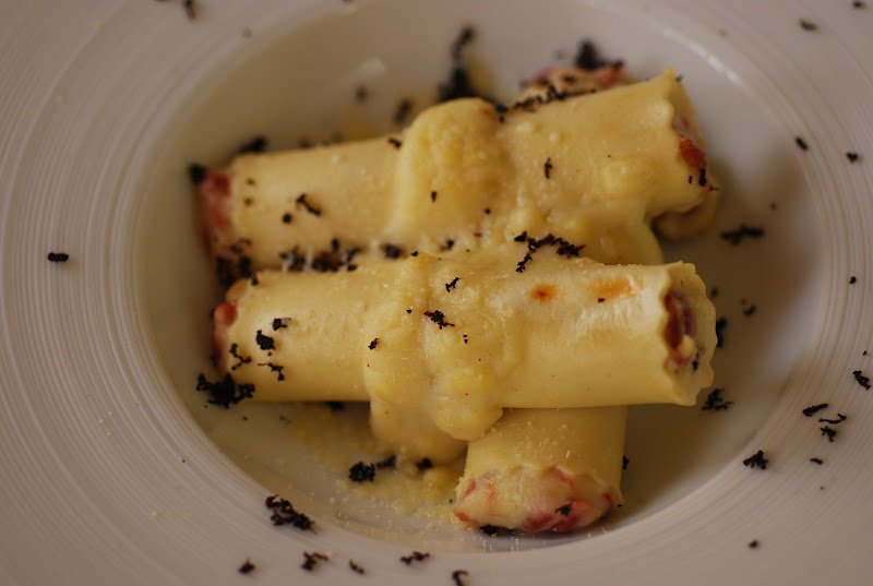 Sommelier Gourmet Canelons de pasta wonton amb xampinyons i paté